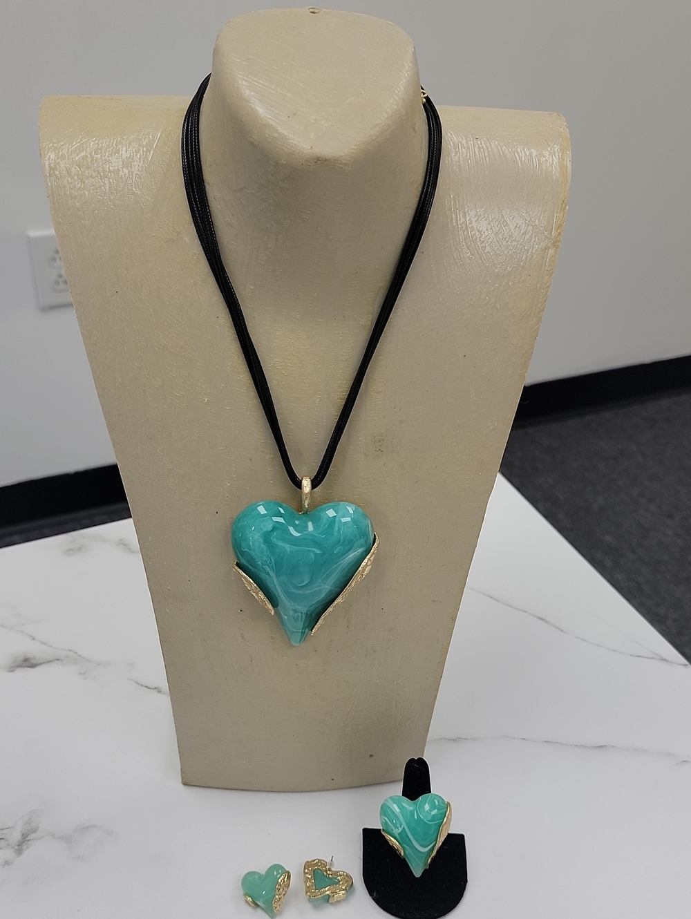 Drool Turquoise Heart Statement Necklace Set | Nickel-Free | Ring & Earrings